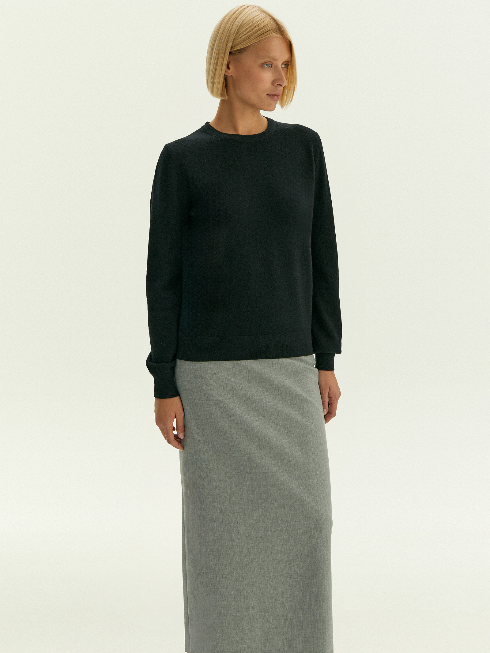 Джемпер из вискозного трикотажа с добавлением шерсти